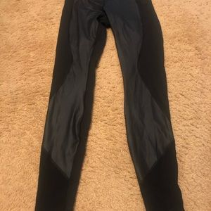 Lululemon high rise black leggings